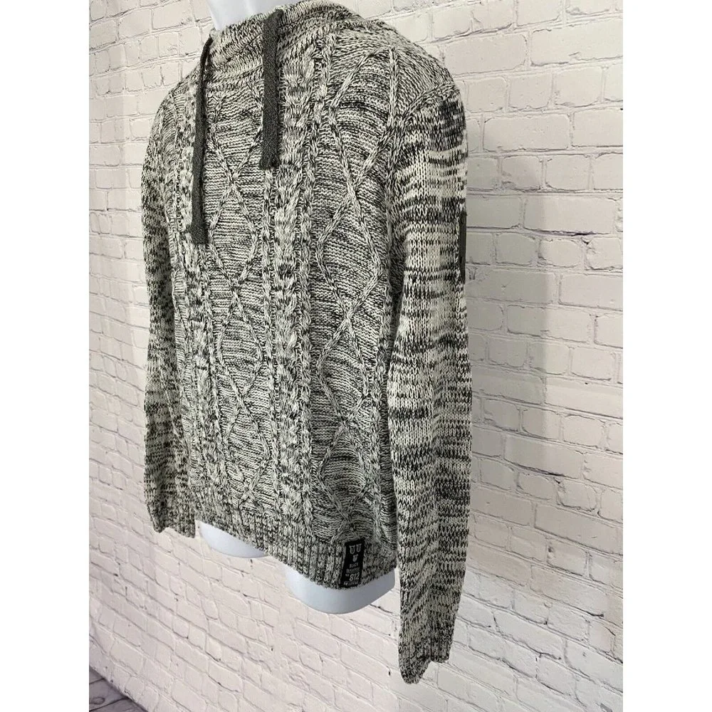 DARKBLACK White Black Chunky Knit Hooded Sweater Size M Medium